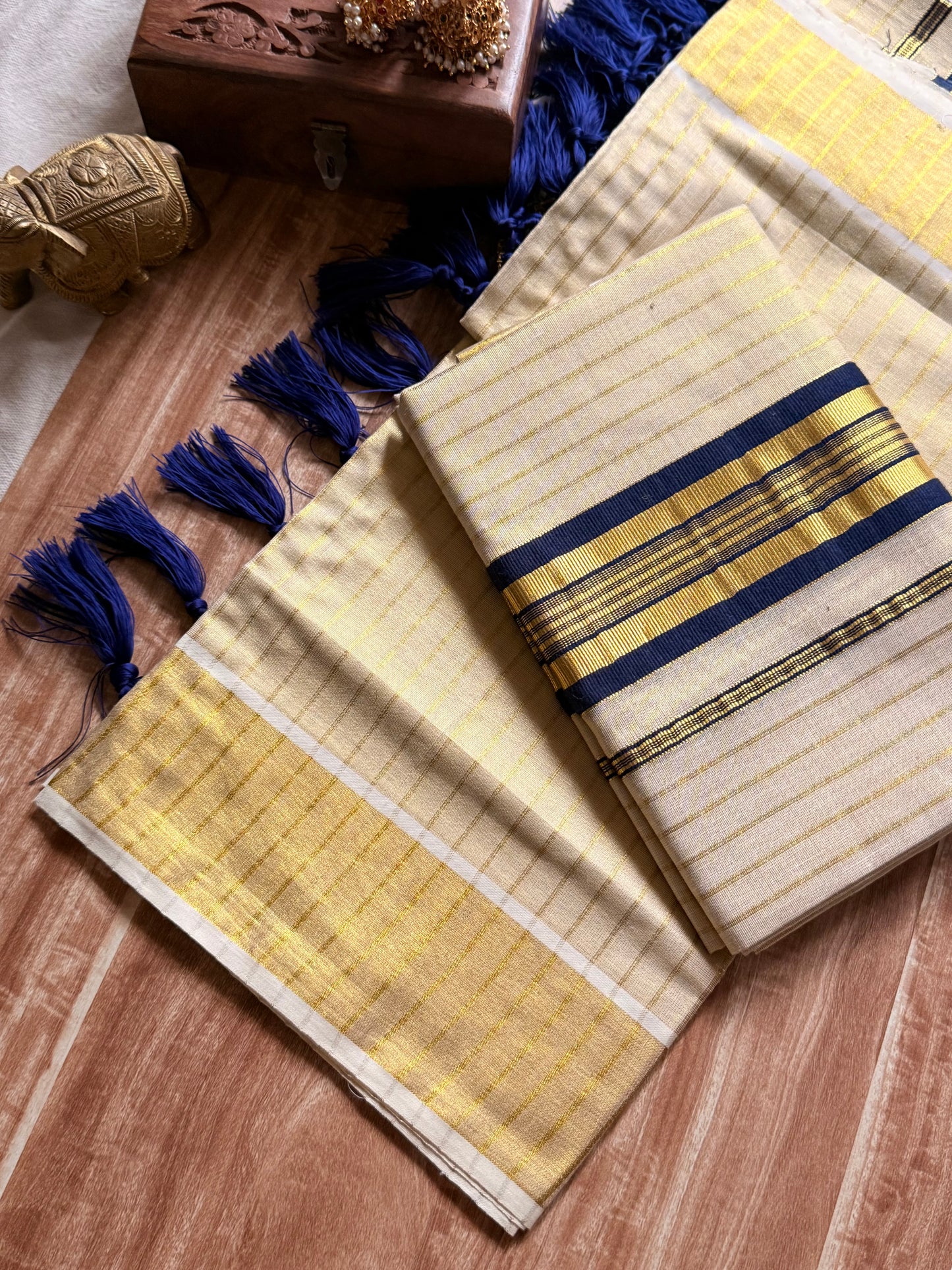 Tissue stripe Set Mundu