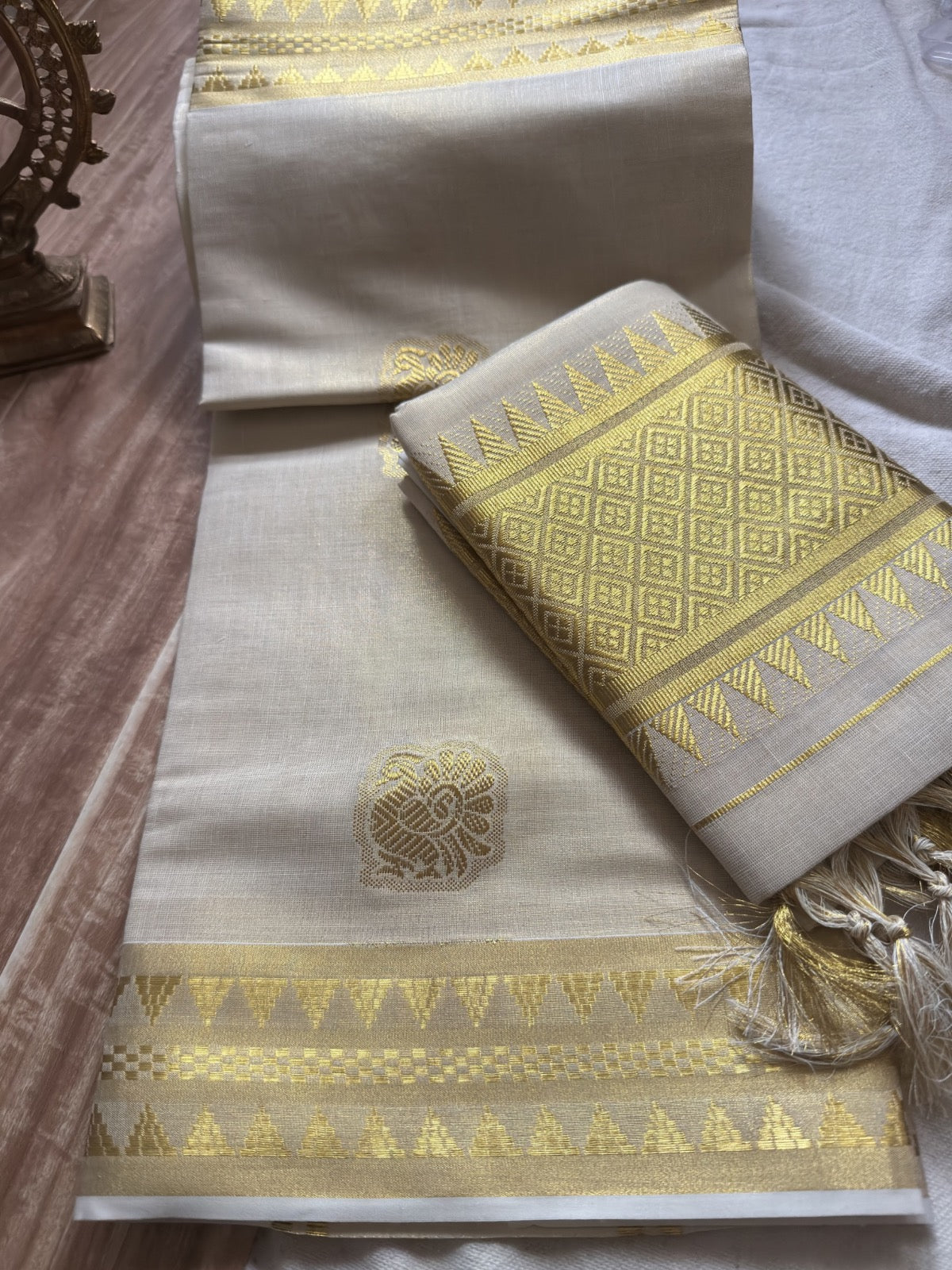 Tissue Set Mundu