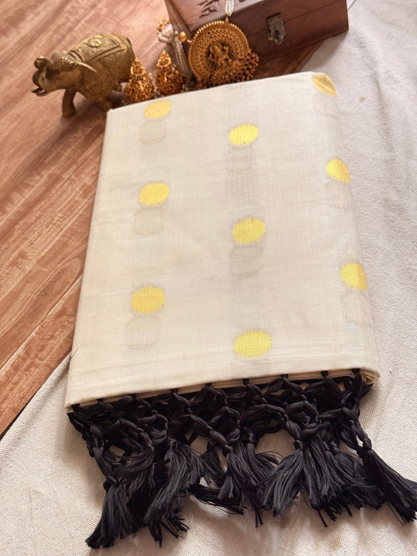 Polka  Kerala Cotton saree