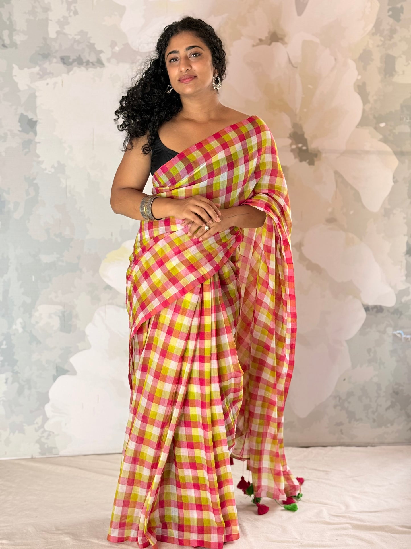 Check Mul Mul Saree