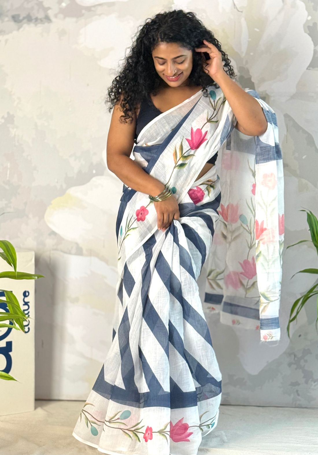 Stripe Painted Saree Look