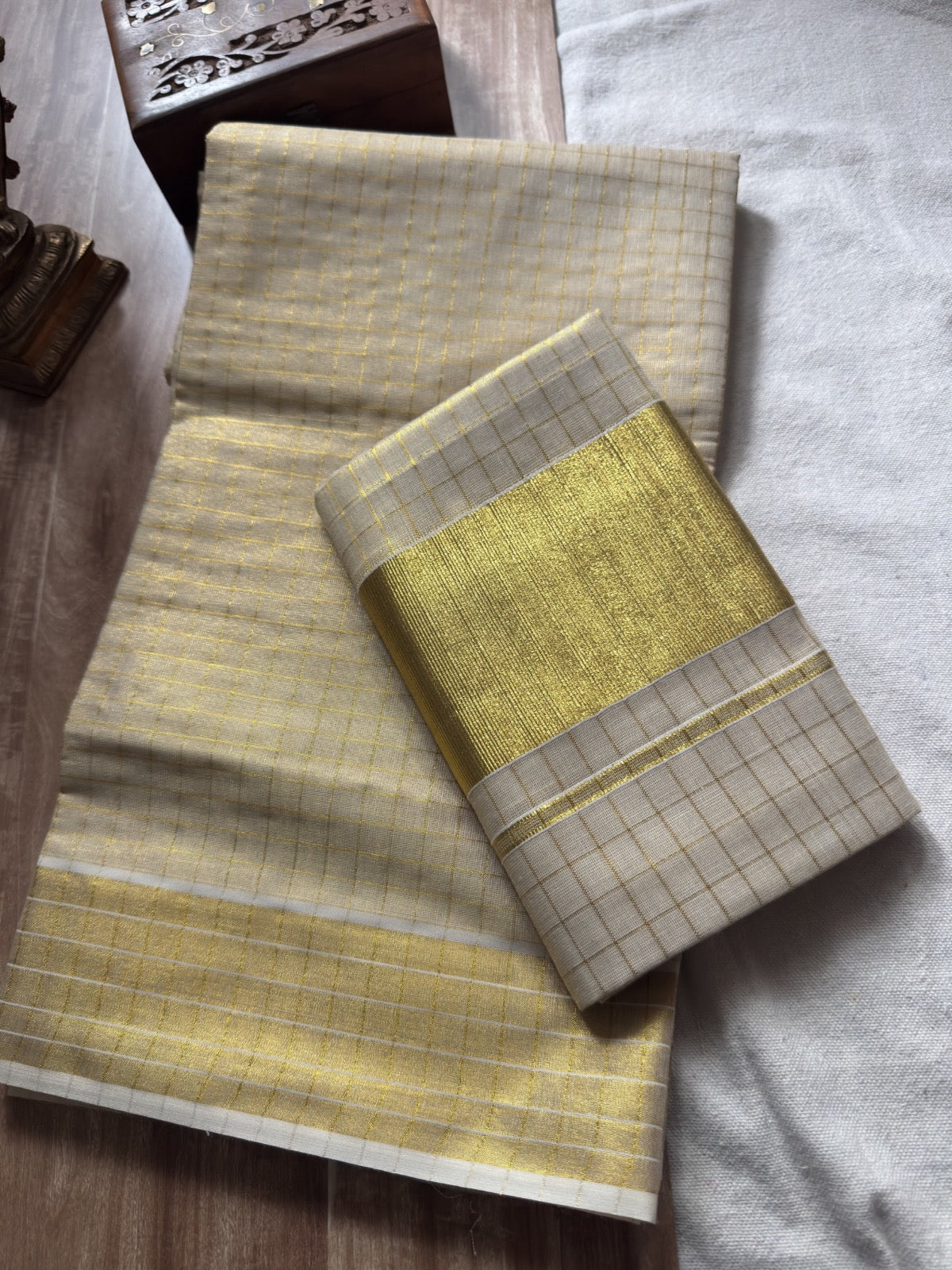 Tissue Check Set Mundu