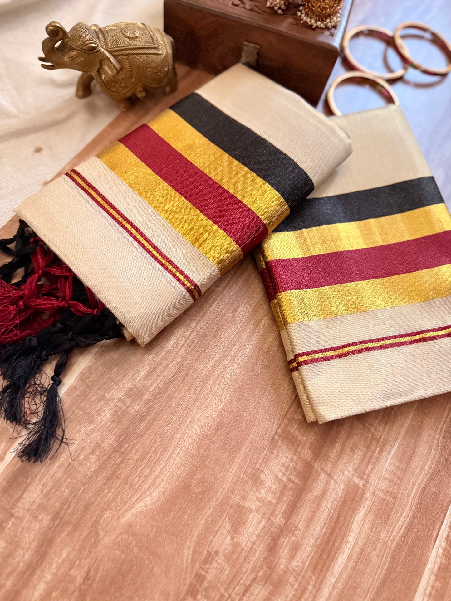 Tissue stripe  Set Mundu