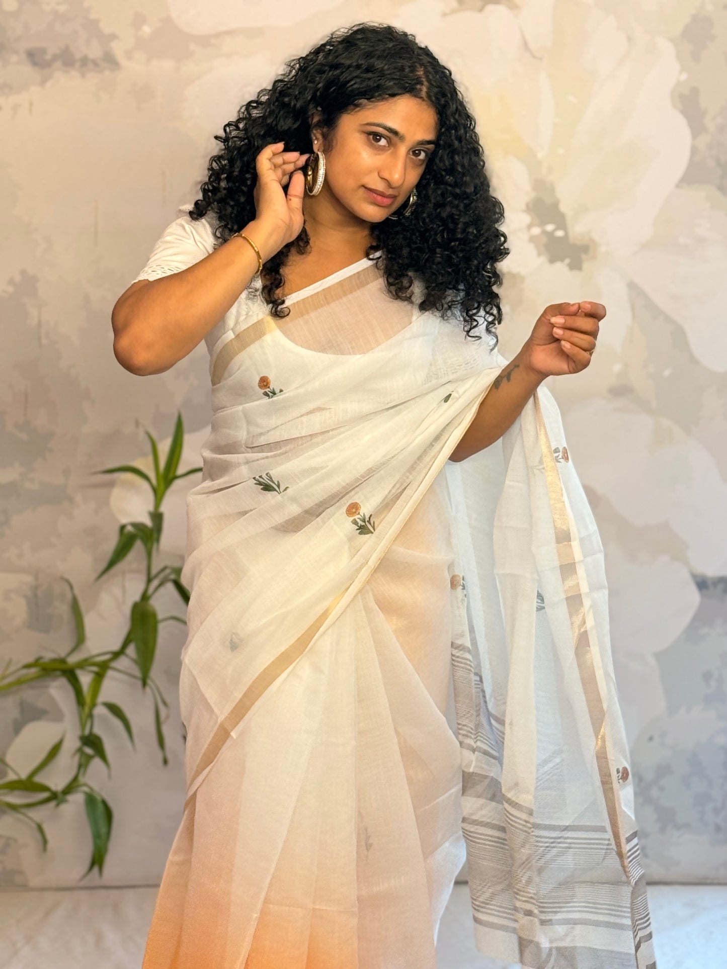 Shaded semi linen saree