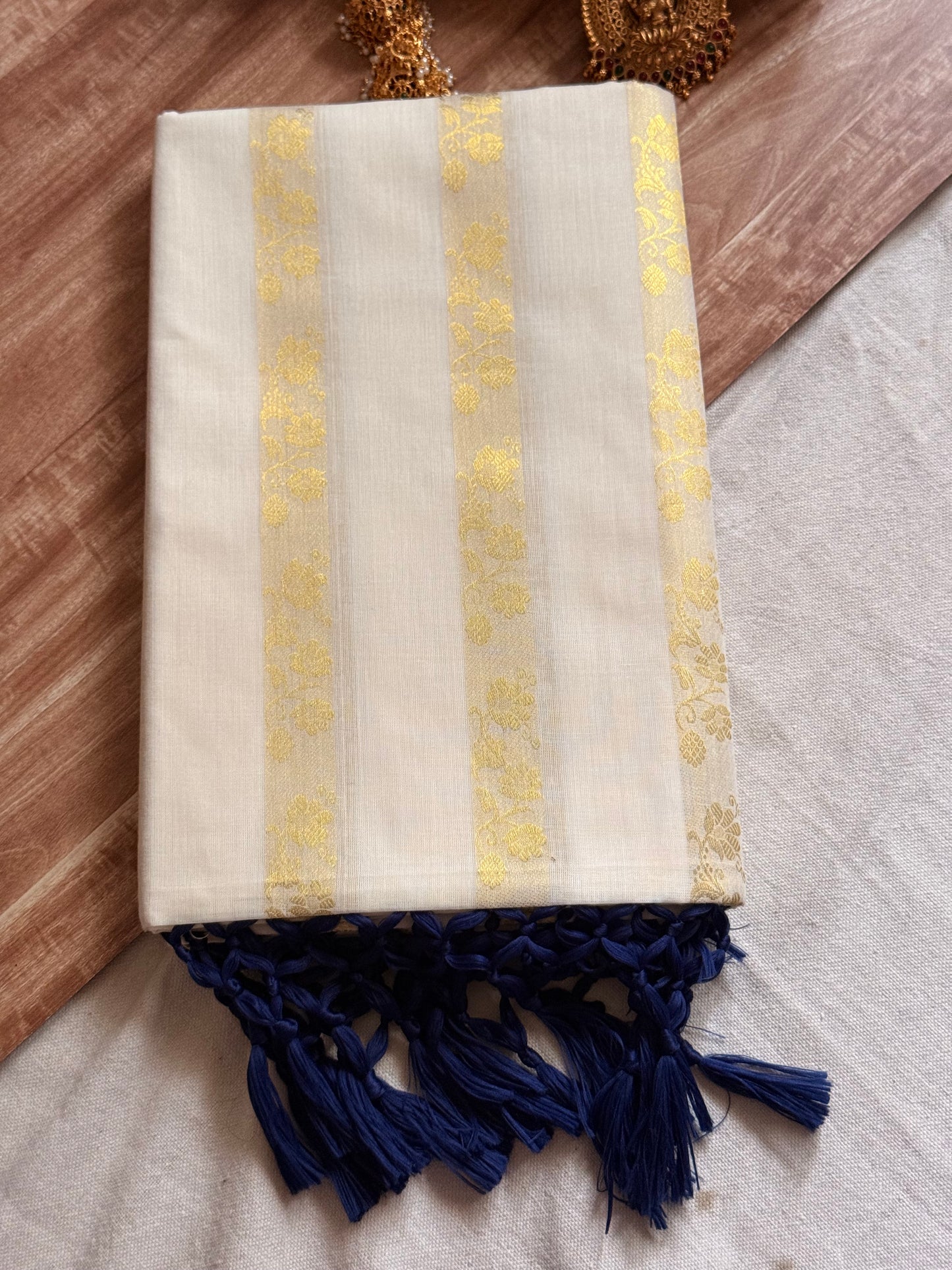 Floral stripe  Cotton saree