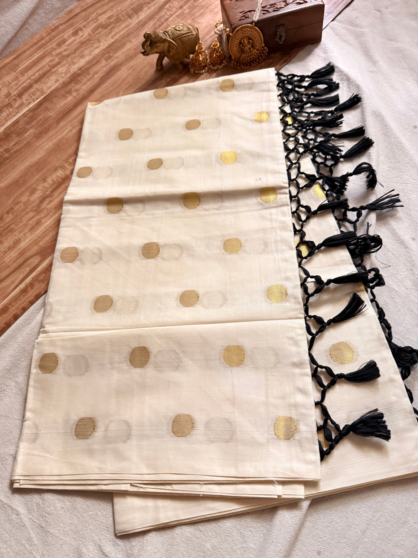 Polka  Kerala Cotton saree