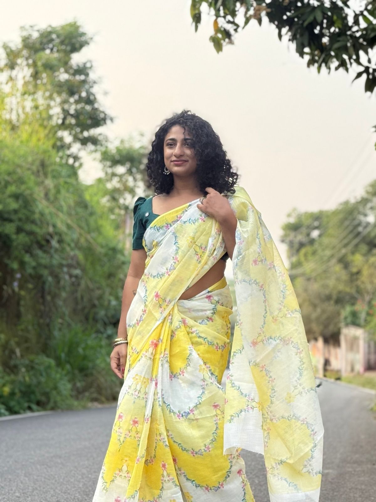 String semi linen saree
