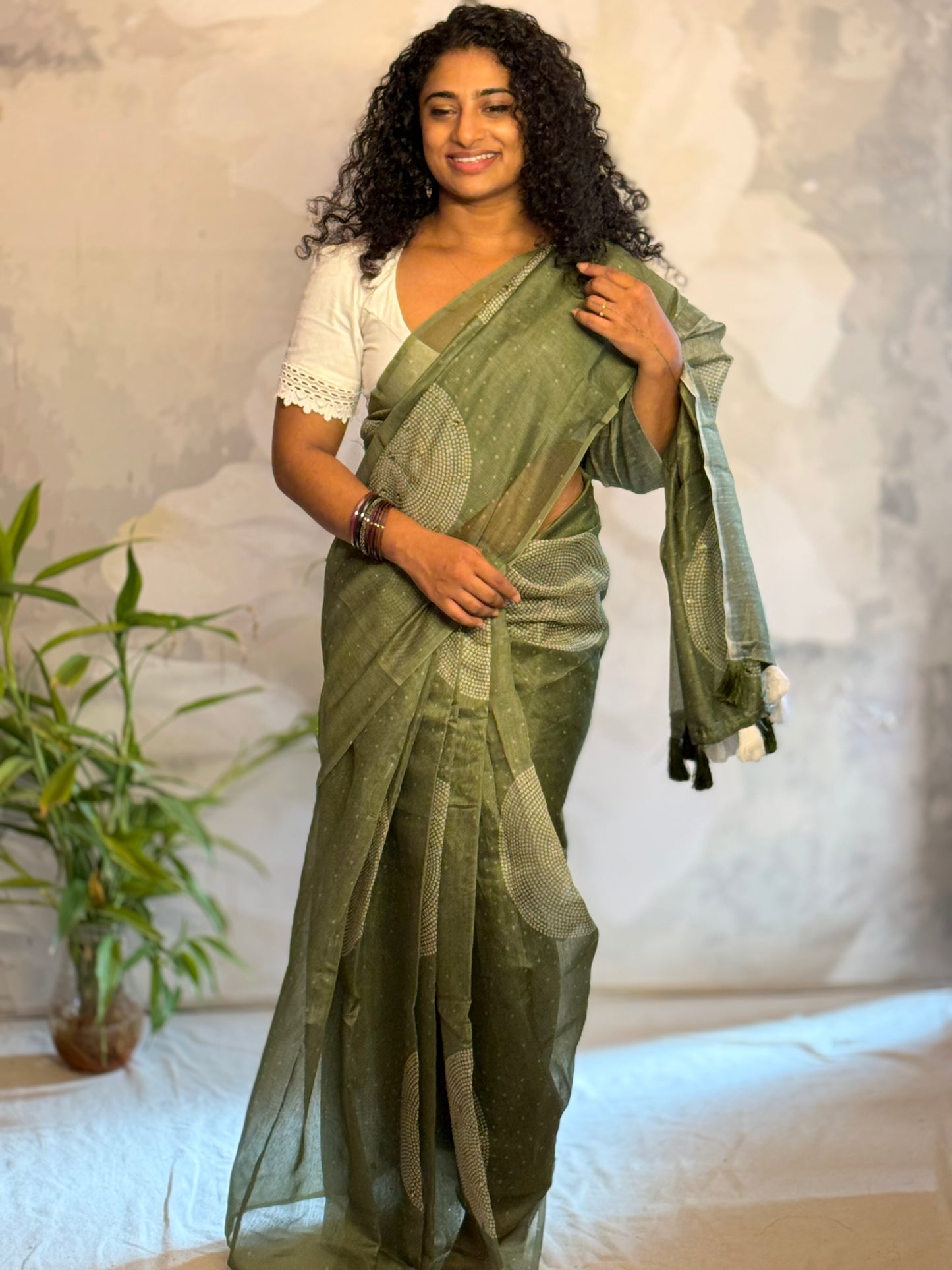 Bandhini print semi linen saree