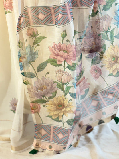 Floral semi linen saree