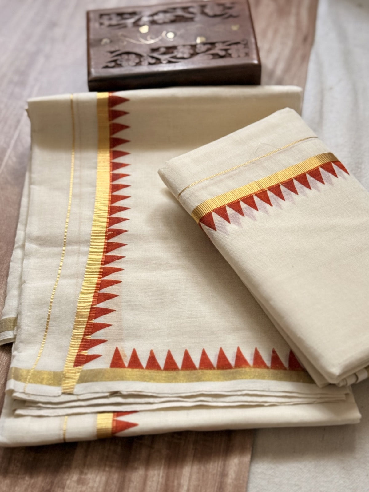 Temple print Set Mundu