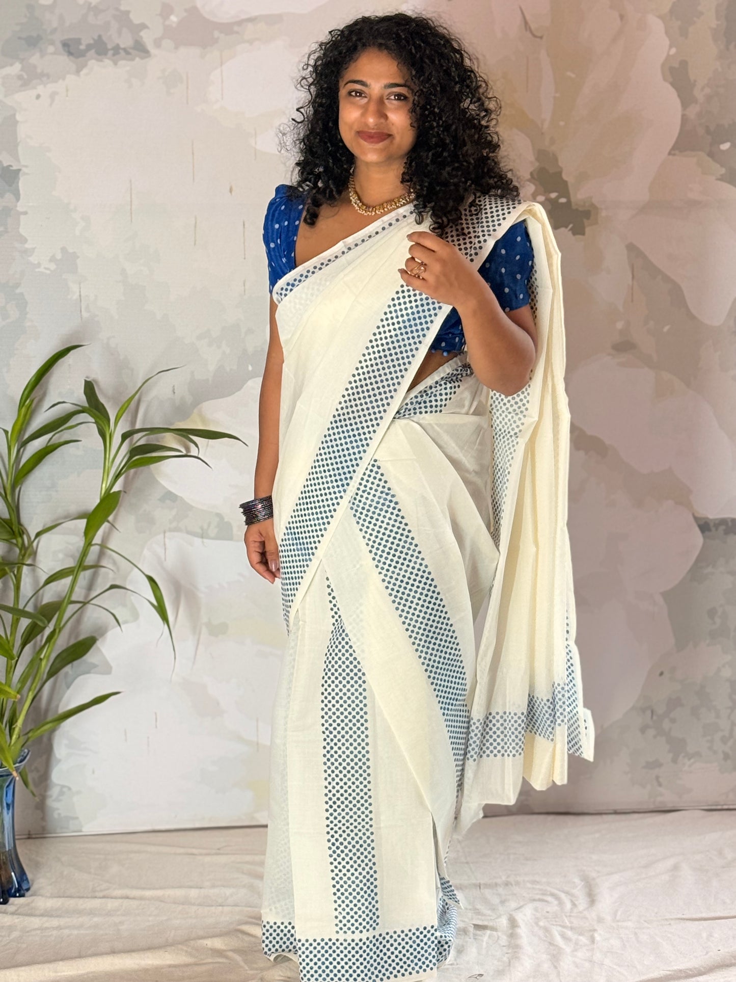 Set Mundu
